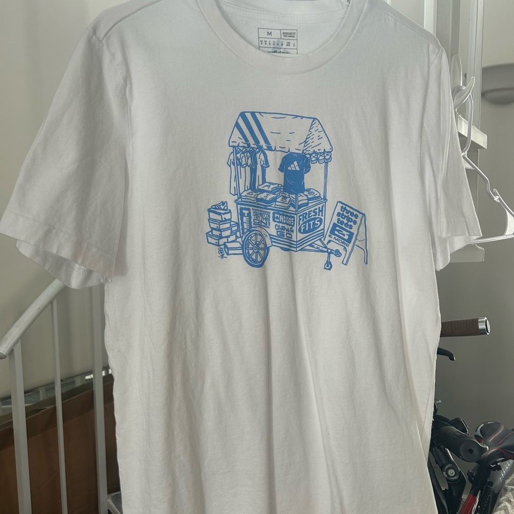 White mens Adidas T-Shirt with Blue Graphic Print size M - Picture 2 of 3